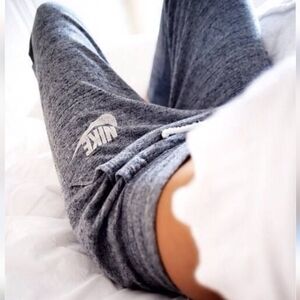 Nike Gym Vintage Charcoal Gray Capri Women's Sweatpants. Size- S